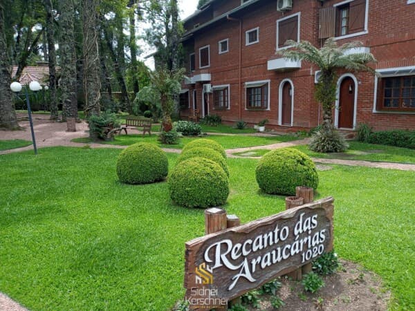 Casa Geminada Triplex na Vila Suzana