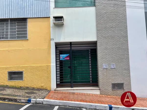 Sala/Conjunto em Itapira - Centro