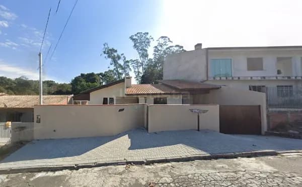 Casa / Sobrado - Lamback