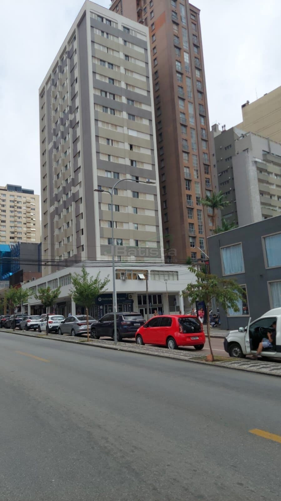 Curitiba - Apartamento com excelente localização
