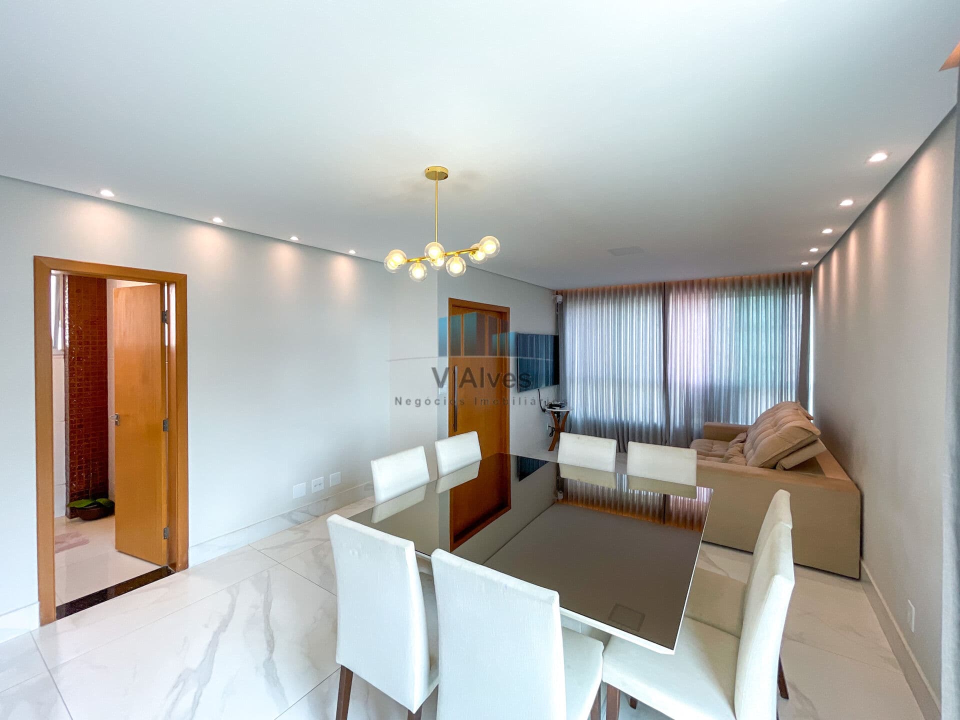 Apartamento com 116m², 3 quartos sendo 03 suítes, 4 vagas. À venda, no bairro Ipiranga!