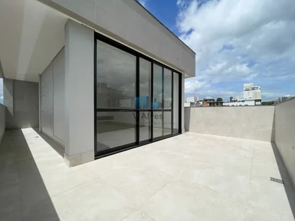 Cobertura à Venda no Cidade Nova – 160m² | 3 Suítes | Elevador nos Dois Pavimentos