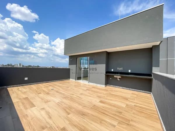 Cobertura e lazer completo. 3 quartos, 135m² e uma vista sensacional. À venda, no coração do Bairro Sagrada Família!
