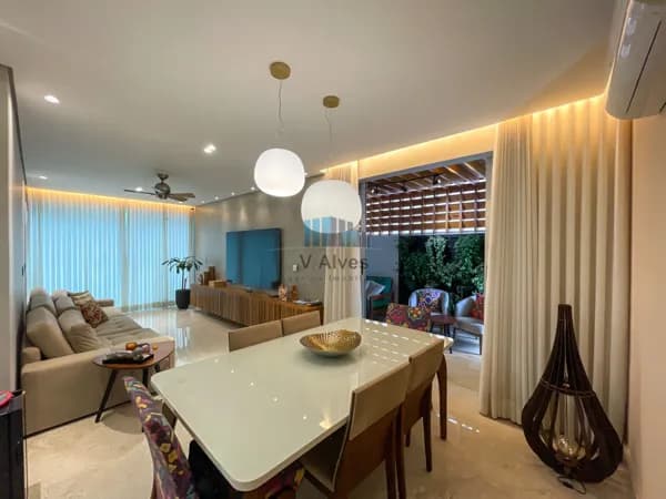 Apartamento com linda área privativa, 314m², 4 quartos, 5 vagas. À venda, no bairro Cidade Nova!
