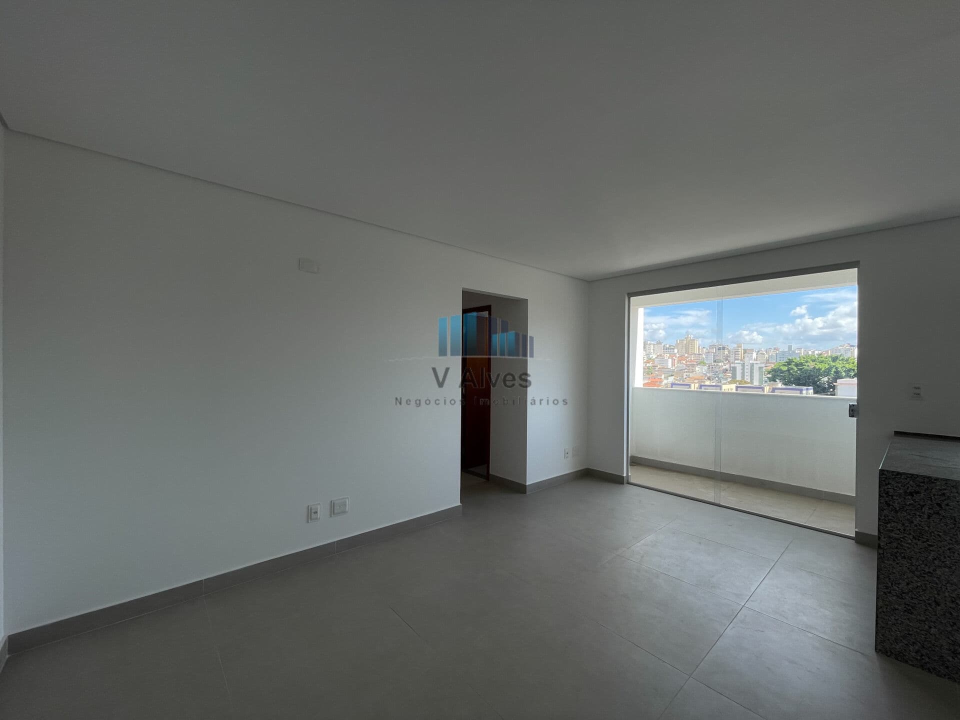 Apartamento com 2 quartos sendo 01 suíte, 2 vagas. À venda, no bairro Sagrada Família!