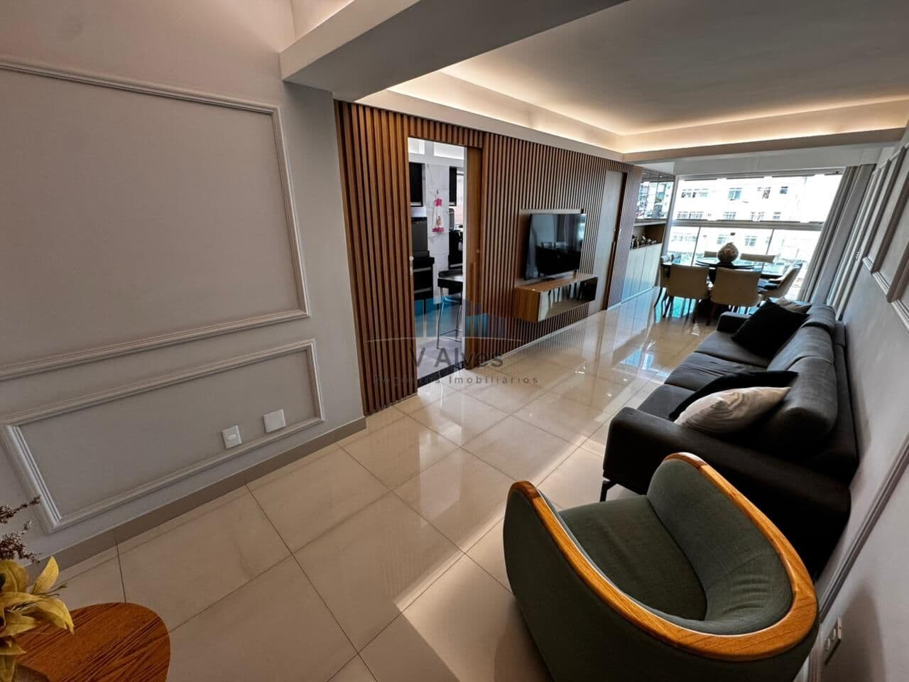 Apartamento com 4 quartos, 3 vagas. À venda, no bairro Sagrada Família!