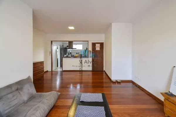 Apartamento 3 quartos, 2 vagas. À venda, no bairro Silveira!