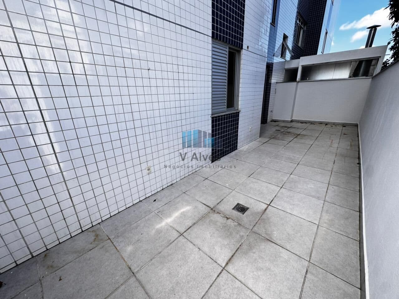Área privativa, 3 quartos, 2 vagas. À venda, no bairro Ipiranga!