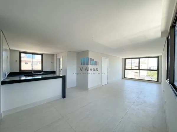 Apartamento Alto Padrão com 4 quartos sendo 02 suítes e 2 semi-suítes, 3 vagas. À venda, no bairro Cidade Nova!