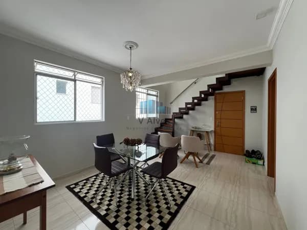 Cobertura com 4 quartos, 2 vagas. À venda, no bairro Fernão Dias!