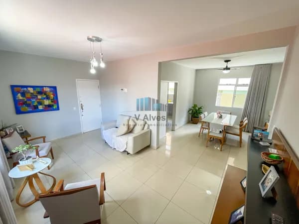 Apartamento com 89m², 3 quartos sendo 01 suíte, 2 vagas. À venda, no bairro Vila Paris!
