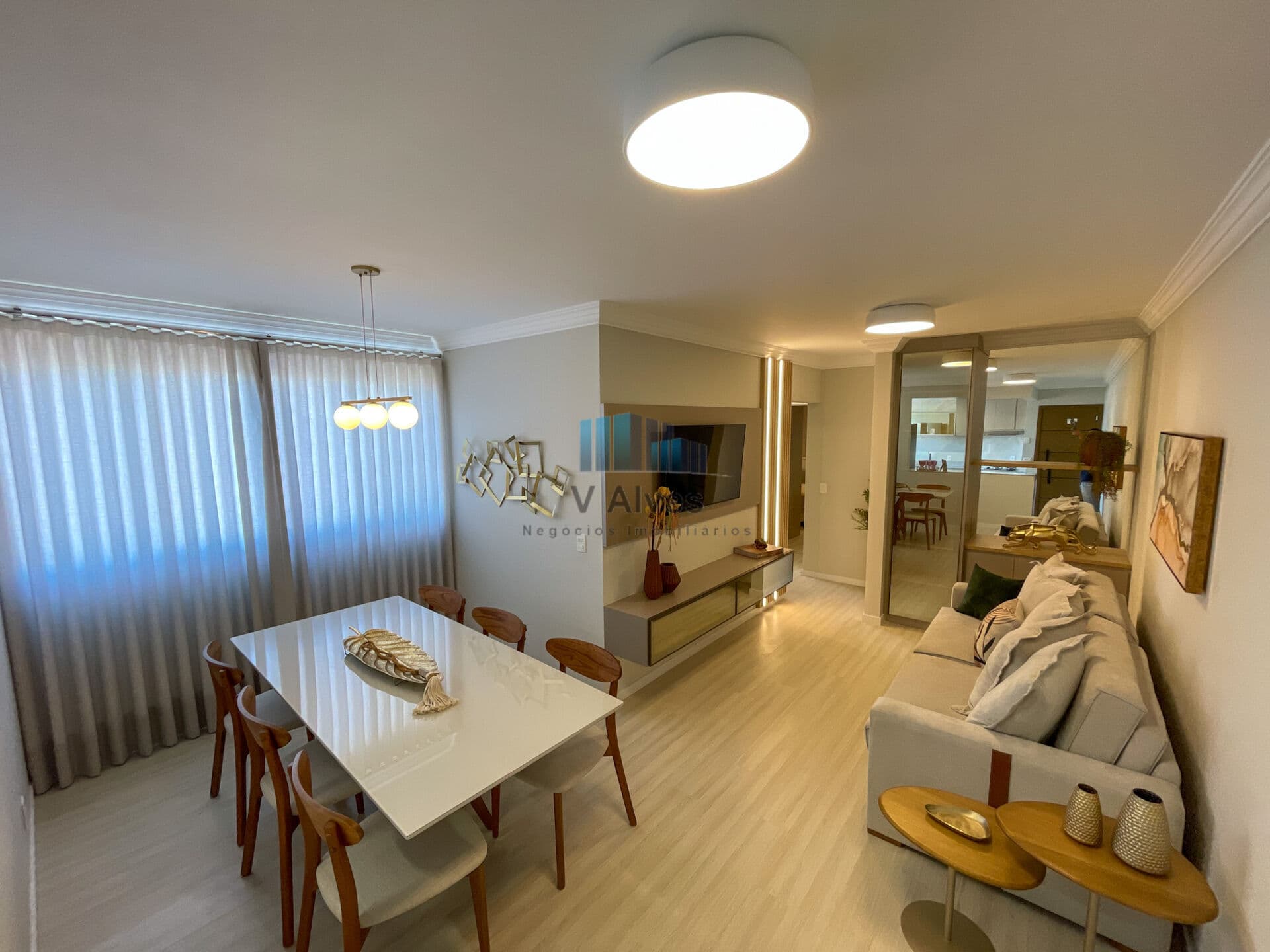 Apartamento com 73m², 3 quartos sendo 01 suíte, 2 vagas. À venda, no bairro Sagrada Família!