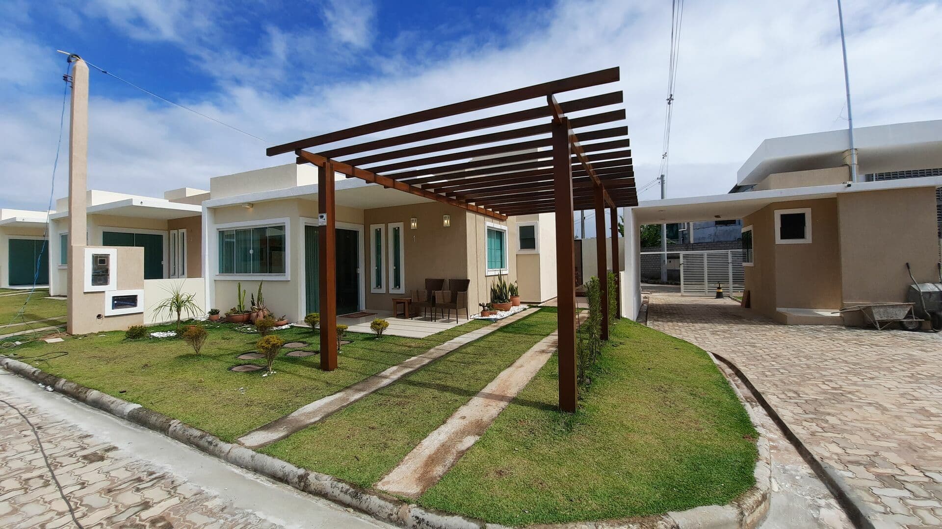 Casa Terrea com 2/4 e suíte no condominio Busca Vida Side Concept - Abrantes