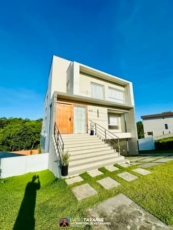 CASA A VENDA ALPHAVILLE LITORAL NORTE 3. 4 SUITES COM PISCINA E ELEVADOR PRIVATIVO