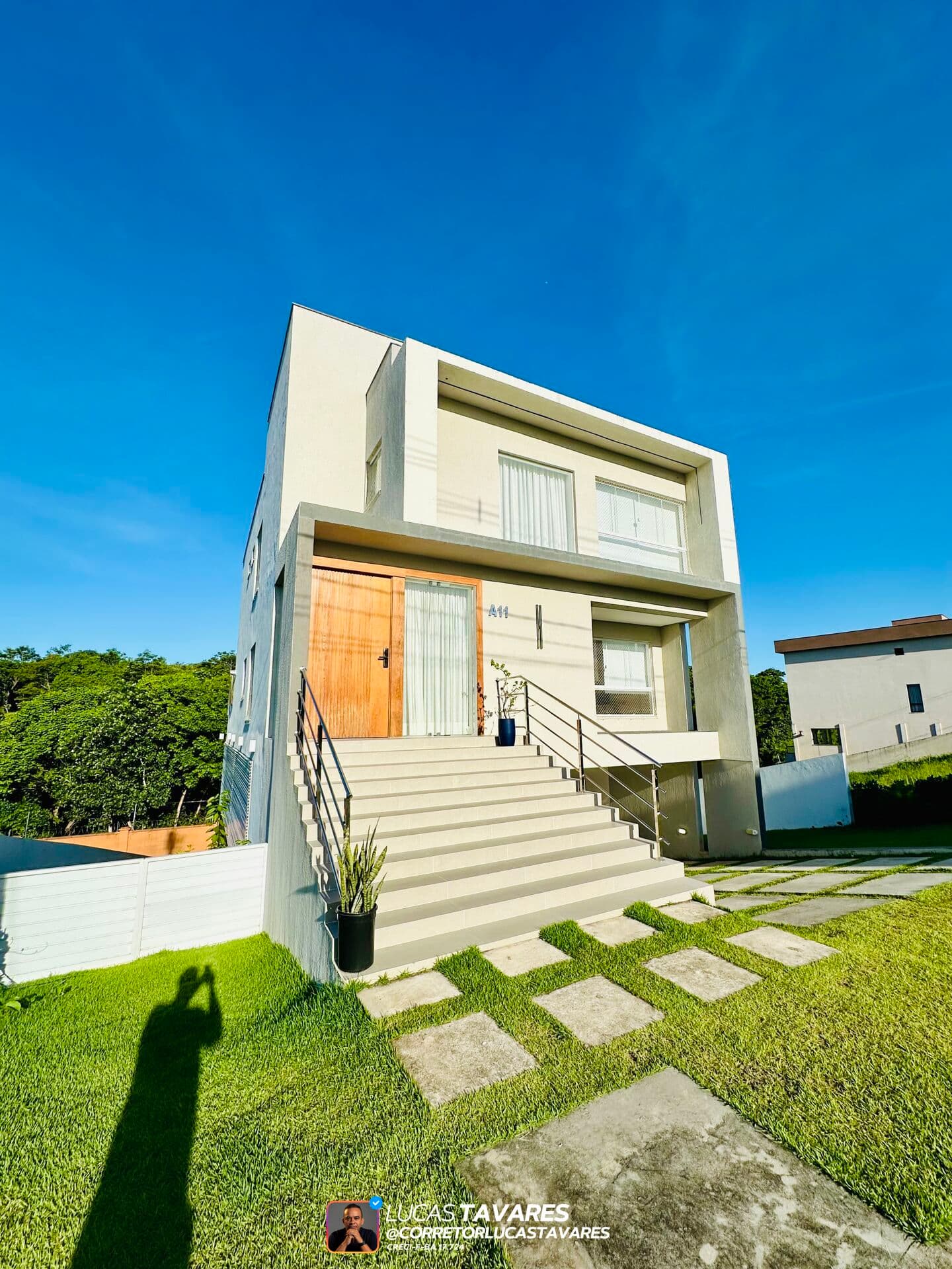 CASA A VENDA ALPHAVILLE LITORAL NORTE 3. 4 SUITES COM PISCINA E ELEVADOR PRIVATIVO