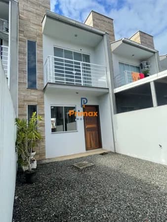 Sobrado em Brusque - Limoeiro