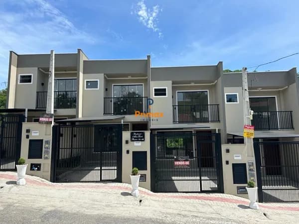 Triplex com 3 suítes no bairro Dom Joaquim!