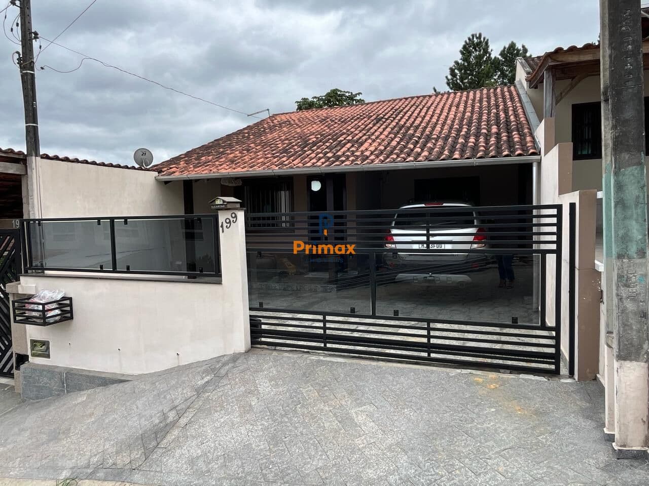 CASA COM MÓVEIS SOBRE MEDIDA