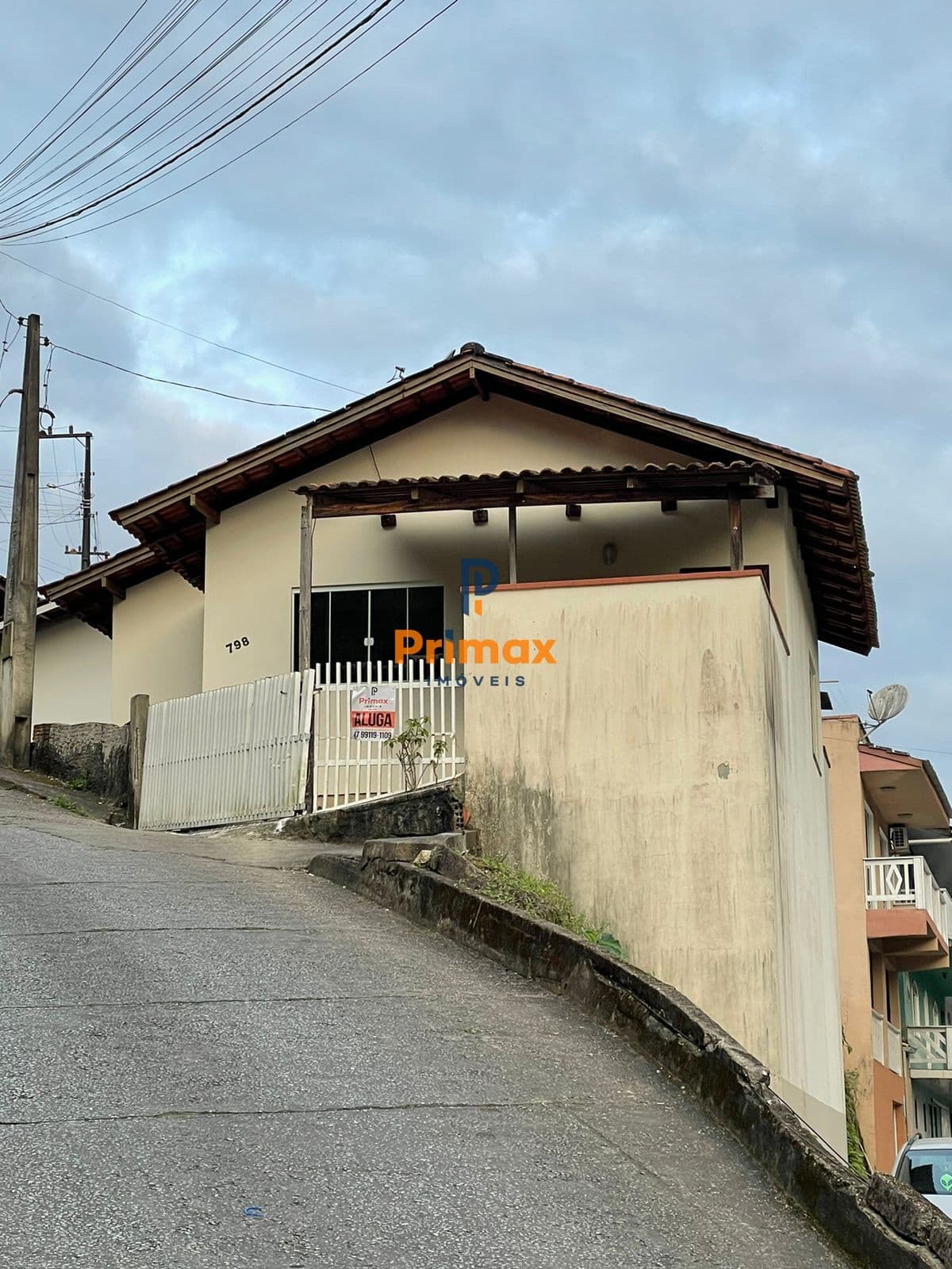 Casa 2 quartos no bairro Azambuja!