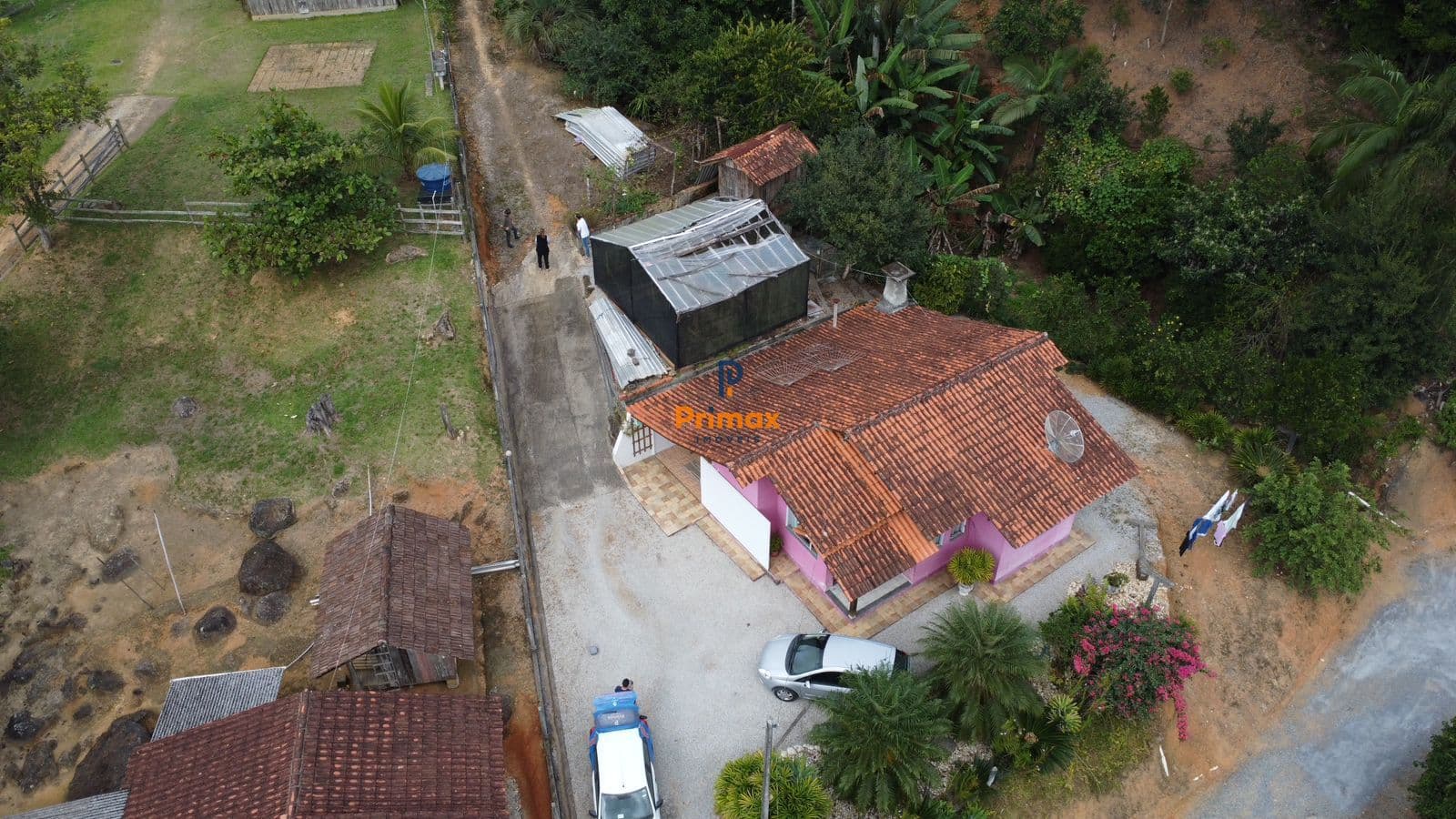 EXCELENTE propriedade - chacara com casa