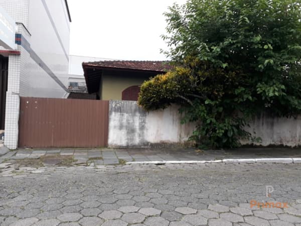 Terreno à venda em Balneário Camboriú/SC