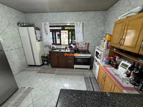 🏡 CASA OPORTUNIDADE EM TERRENO AMPLO – 4.400 m²