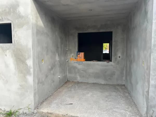 Casa em Brusque - Limeira Baixa