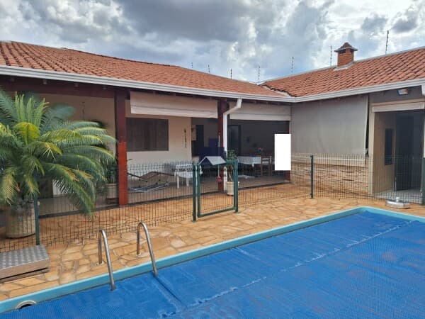 Casa em São José do Rio Preto - Jardim Caparroz