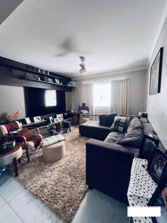 Casa em São José do Rio Preto - Jardim Aclimação