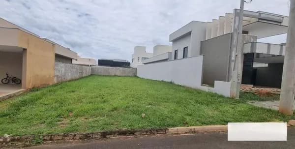 Terreno à venda no Condomínio Jardim Botânico - Bady Bassitt/SP