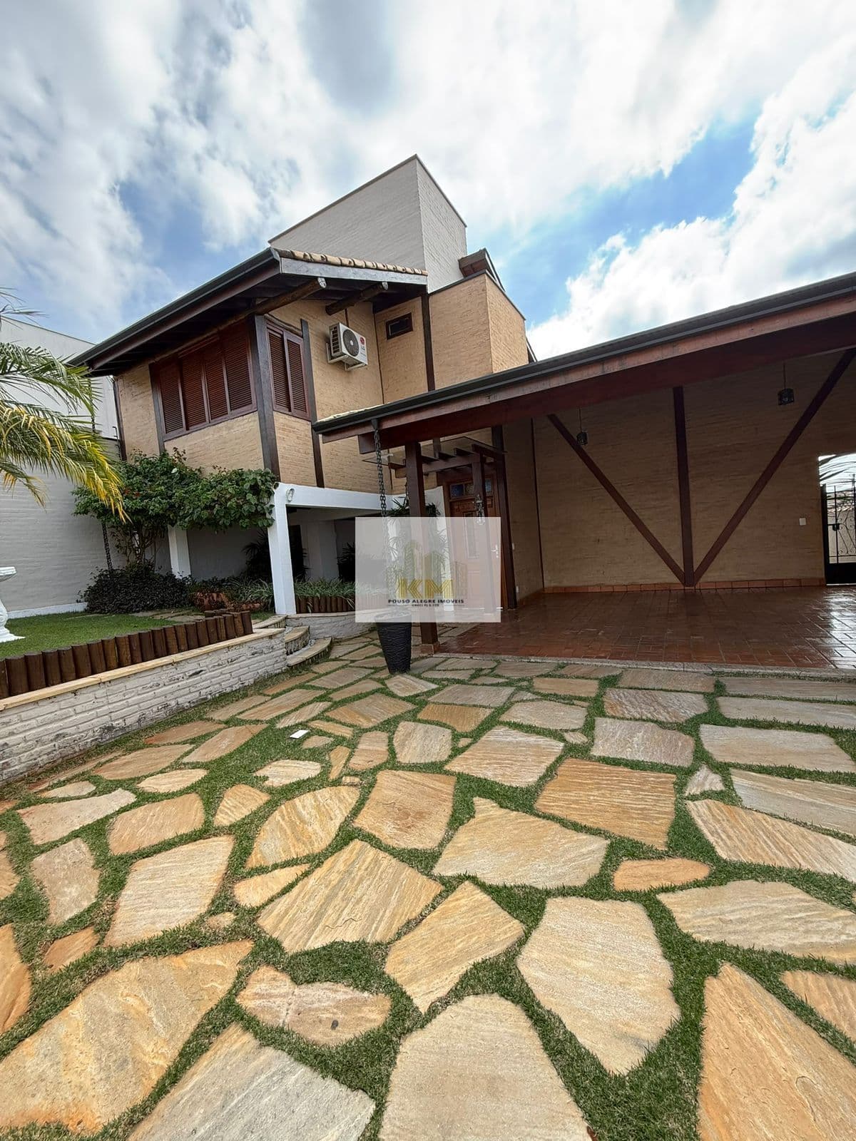Casa para Locação no Ibirá - R$ 7800,00