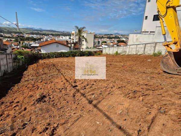 Lote à venda Jardim Paraiso - R$206.000,00