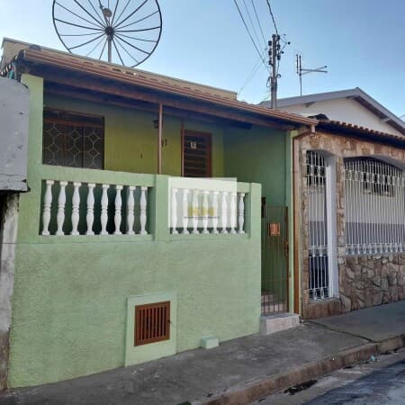 Casa em Pouso Alegre - Jardim América