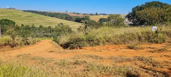 Área à venda no bairro Jardim São Fernando em Pouso Alegre/MG