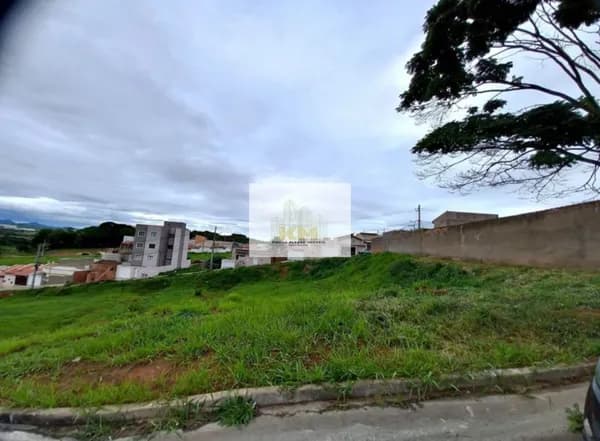 Lote à venda no Santo Expedito