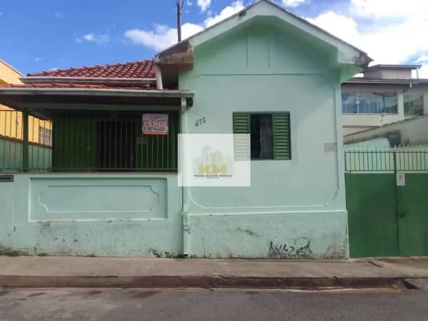 Casa no Centro - R$560.000,00