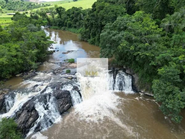 🌱 Fazenda Produtiva à Venda – Próxima de Poços de Caldas/MG