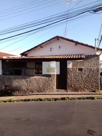 Casa em Pouso Alegre - Jardim Noronha
