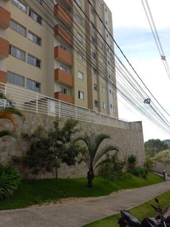 Apartamento à venda no bairro Região Urbana Homogênea III em Poços de Caldas/MG
