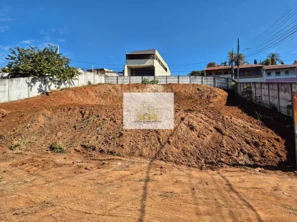 Lote de esquina à venda Jardim Paraiso - R$250.000,00