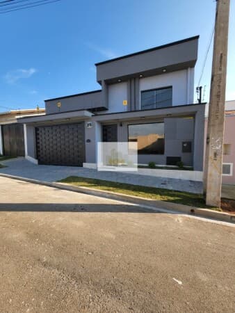 Casa em Pouso Alegre - Parque Real