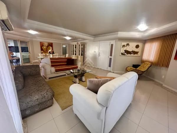 Apartamento 4 dormitórios sendo 2 suítes e 2 Demi suíte no Centro de Itajaí/SC