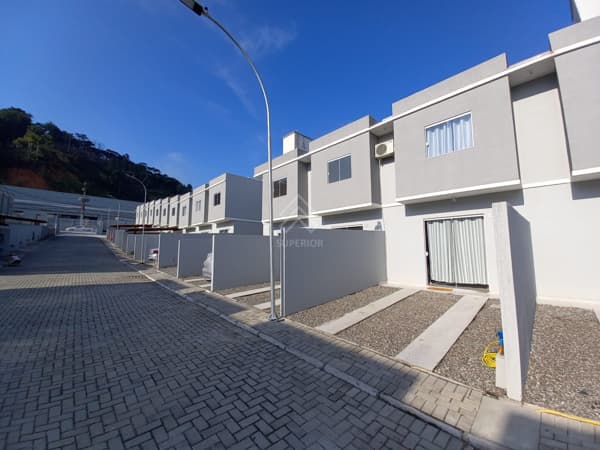 Residencial Villa Ipê | Sobrado geminado