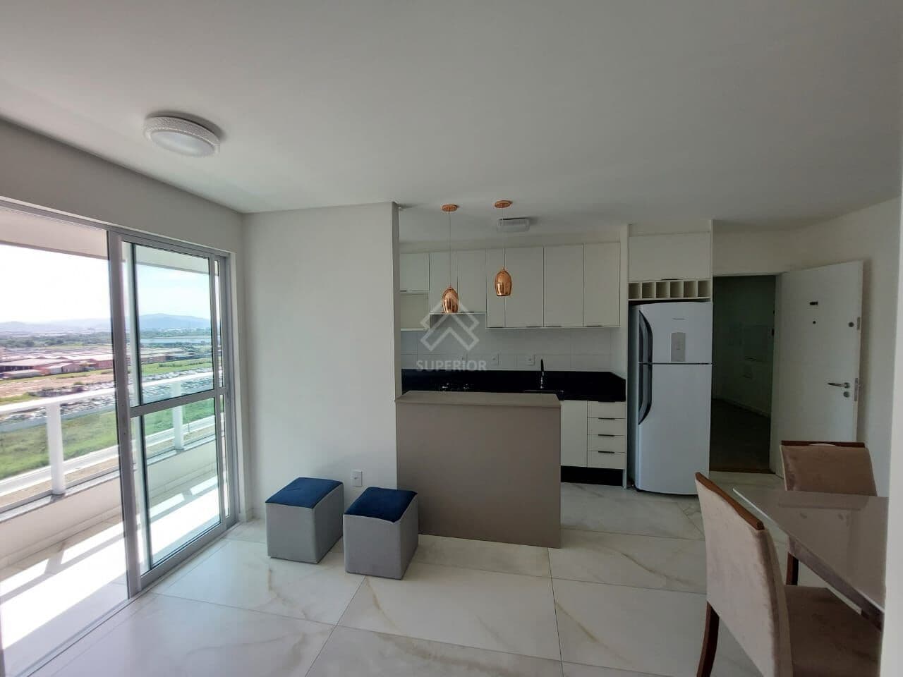 Apartamento mobiliado esquipado 2 dormitórios sendo 1 suíte