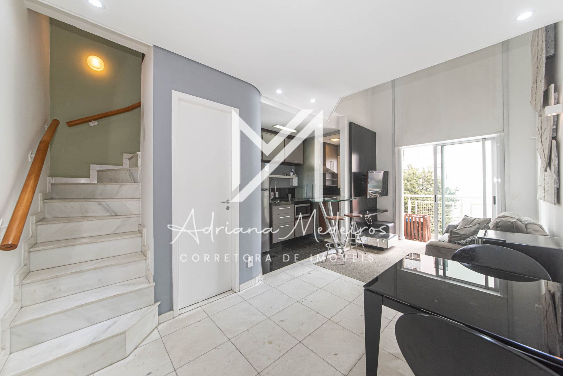 Apartamento no Condomínio Itaim Loft