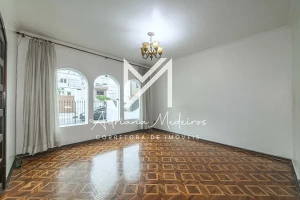 Casa na Rua Augusto de Toledo