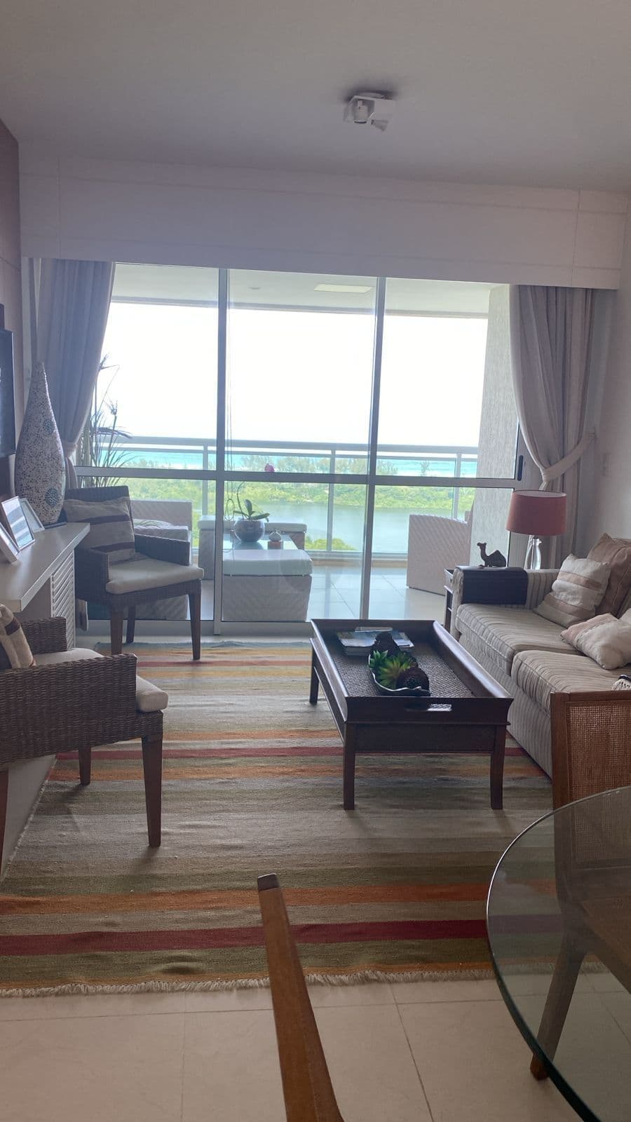 Apartamento 3 Suítes no Cond. Pedra de Itaúna - Vista Mar e Lagoa