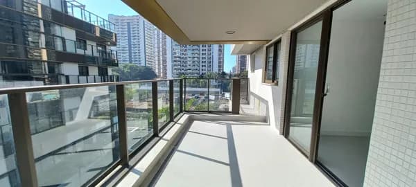 Apartamento 2 Quartos no Wave by Yoo - Avenida Lúcio Costa - Posto 5 da Barra Tijuca