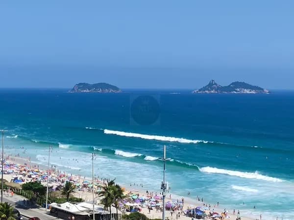 Apartamento 4 Quartos - Frontal Mar - Cond. Costa del Sol