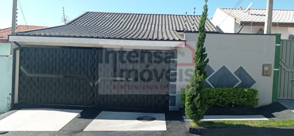 Linda Casa Vila Olimpia em Taubaté
